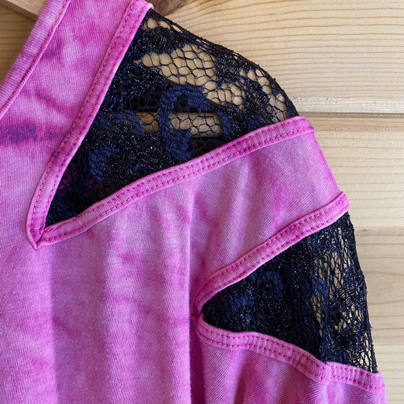 🗝️Crash & Burn Pink/Purple Tie Dye 3/4 Sleeve Top from Buckle, bedazzled - Picture 5 of 7